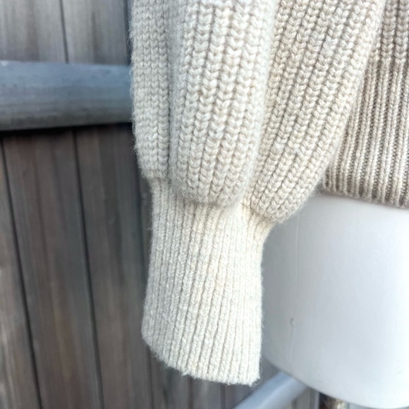 Madewell Oatmeal Colored V-Neck Cotton Sweater with Cuffed Sleeves - Picture 4 of 4
